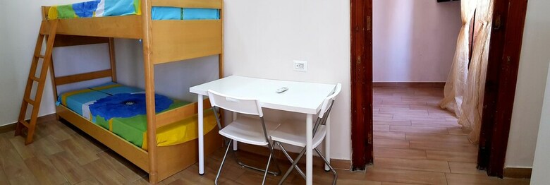 Bed & Breakfast Tortora Room In Garibaldi Square