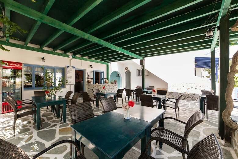 Hotel Theologos Place
