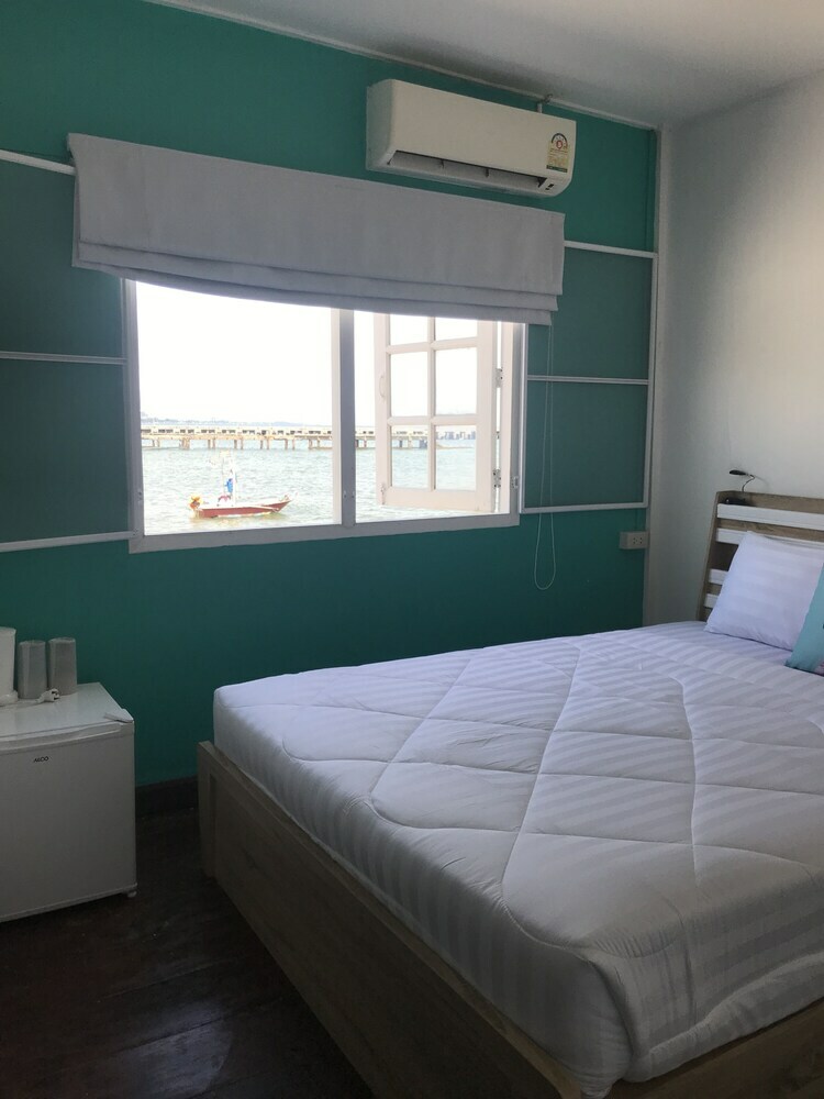 Hotel Karoon23