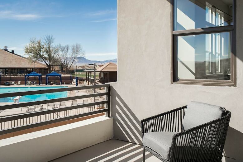 Bloomington Villas