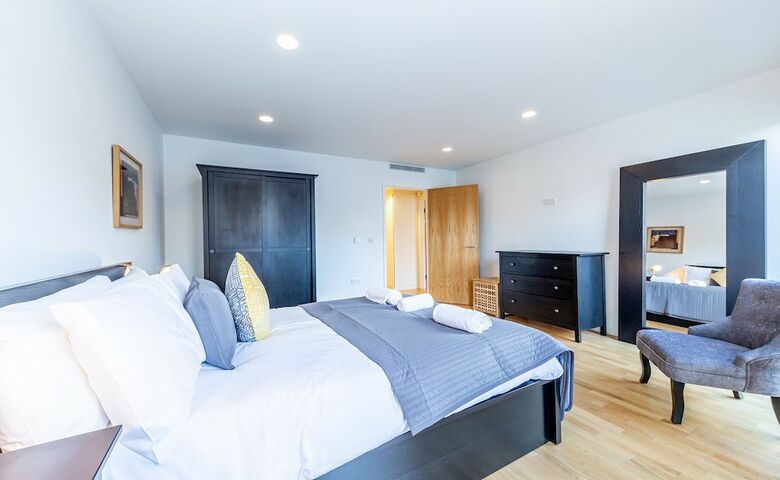 1 Bed Stylish Apartment Free Wifi & Aircon