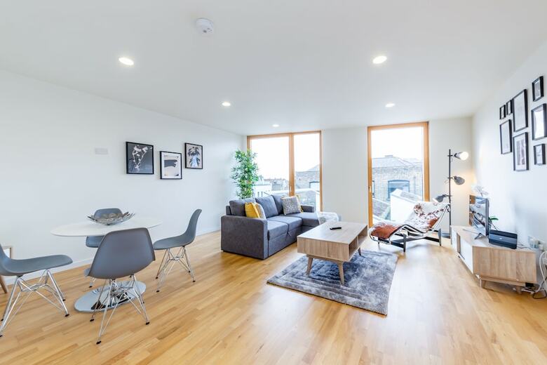 1 Bed Stylish Apartment Free Wifi & Aircon