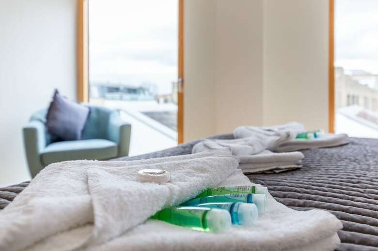 1 Bed Stylish Apartment Free Wifi & Aircon