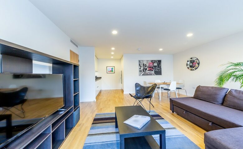 1 Bed Stylish Apartment Free Wifi & Aircon