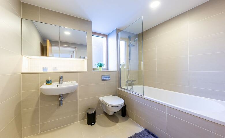 1 Bed Stylish Apartment Free Wifi & Aircon