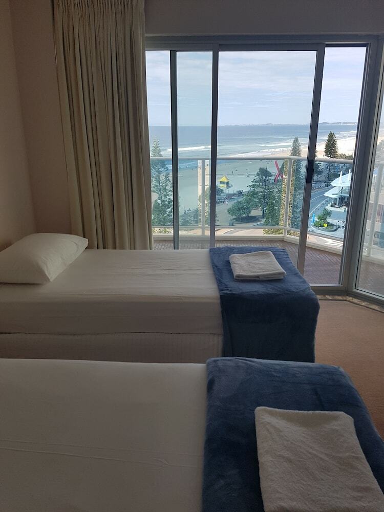 Grosvenor Beachfront Apartment