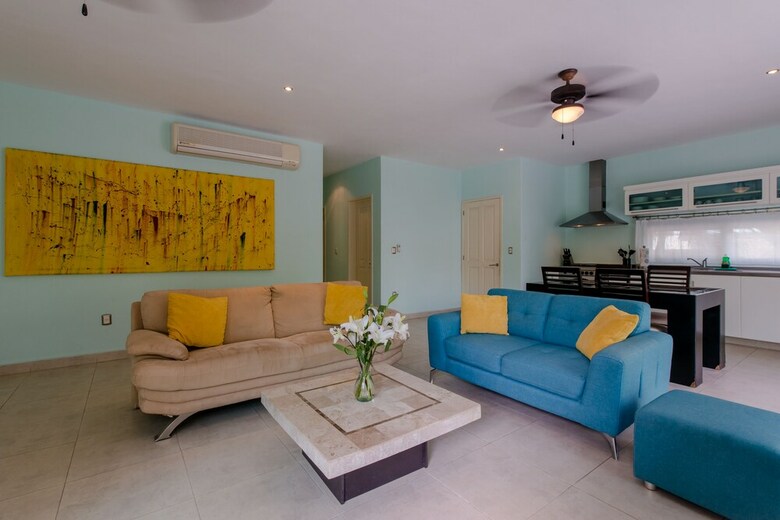 Apartamentos Capri By Playa District