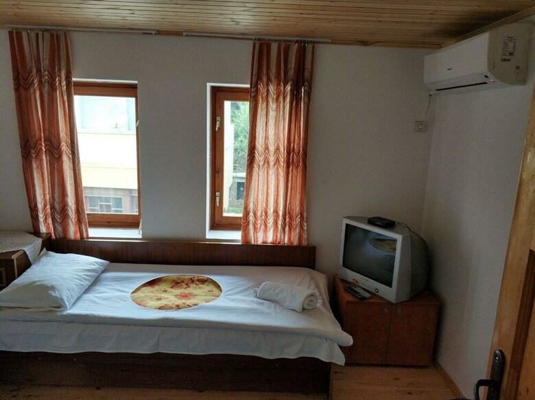 Hotel Guest House Kashtata