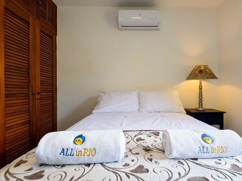 All In Rio - Casa Com �rea Gourmet E Diarista