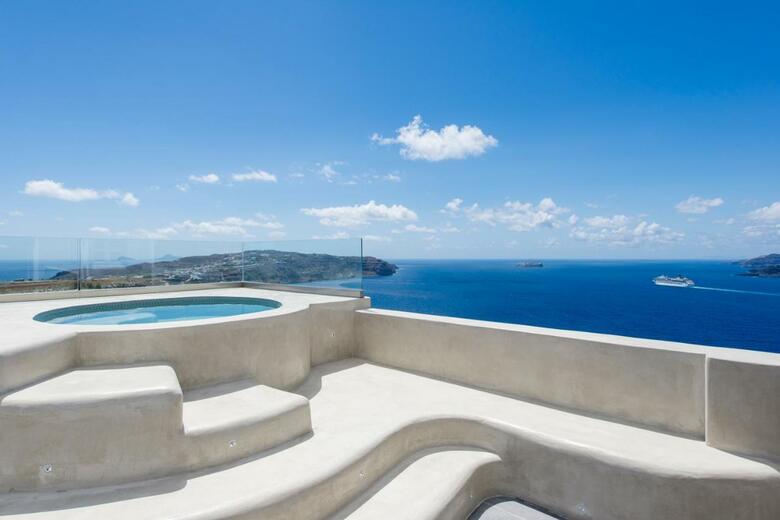 Hotel Caldera's Dolphin Suites
