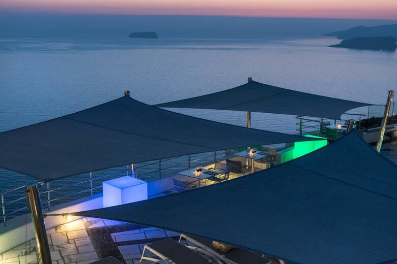 Hotel Caldera's Dolphin Suites