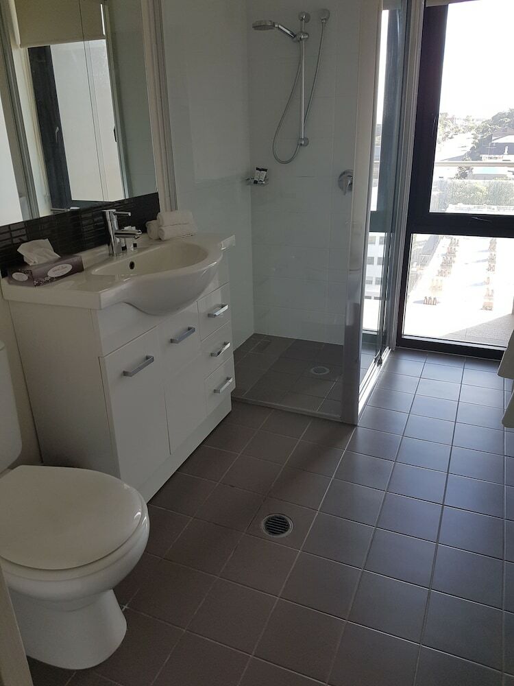 Watt Street Studio Apartment W/ Ocean Views