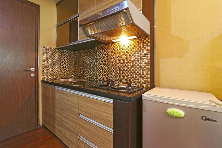 The Suite Metro Apartment - King Property