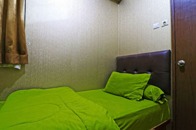 The Suite Metro Apartment - King Property