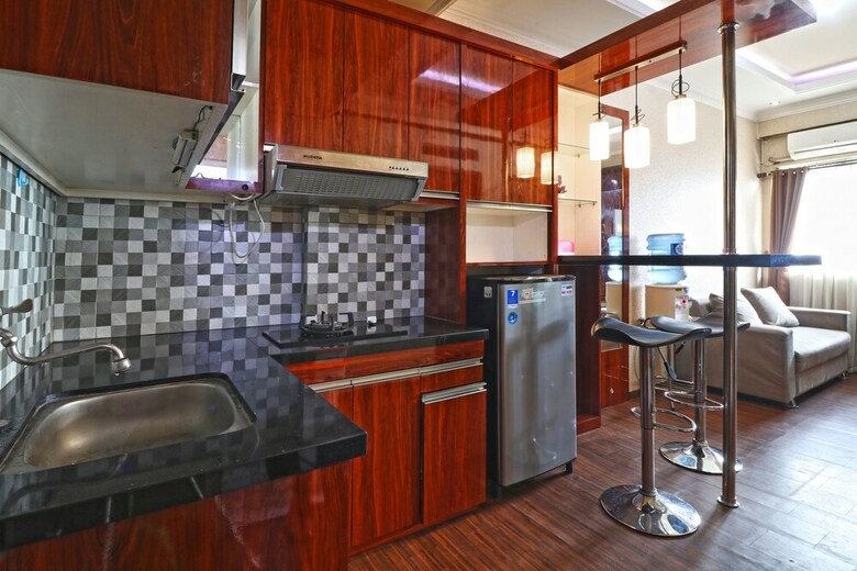 The Suite Metro Apartment - King Property