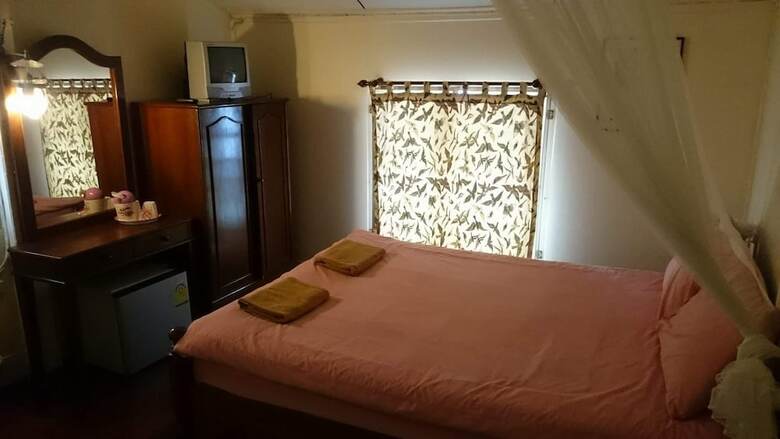 Hotel Baan Somboon Guesthouse