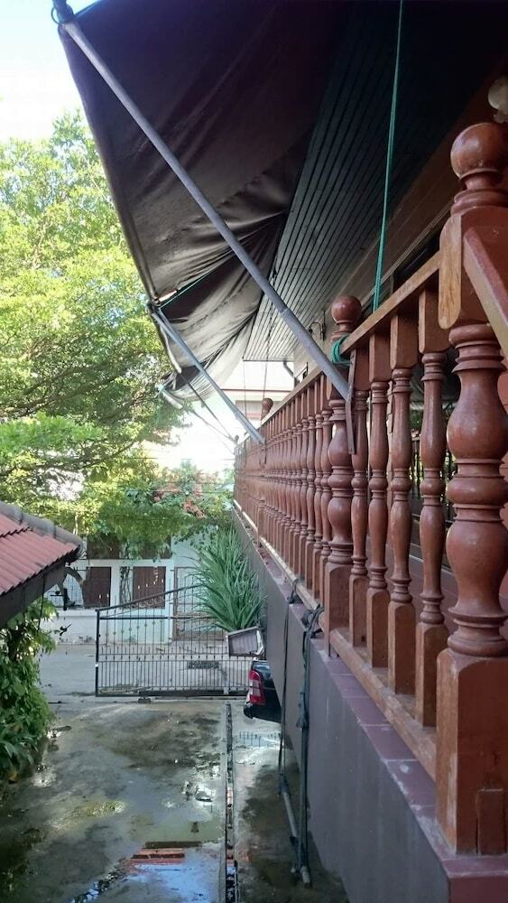Hotel Baan Somboon Guesthouse