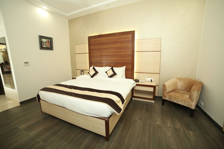 Green Palms Hotel