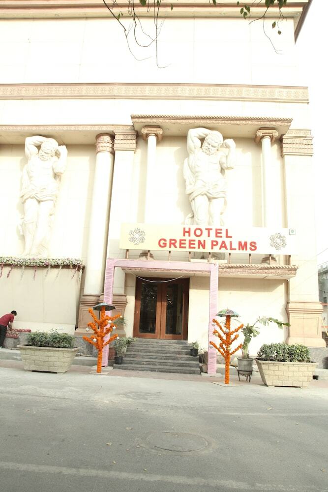 Green Palms Hotel