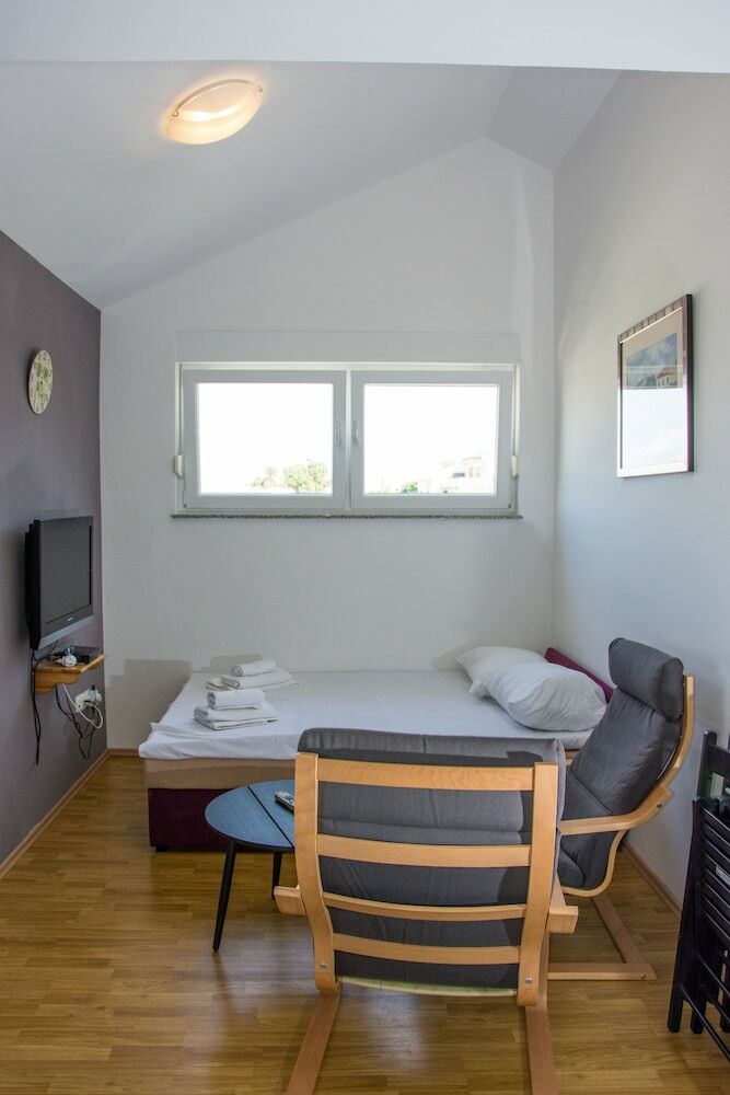 Sv. Jelena Apartments
