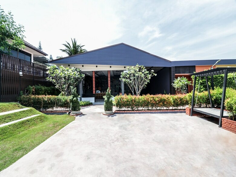 Oyo 119 Baan Noppadol Hua Hin Loft Hotel