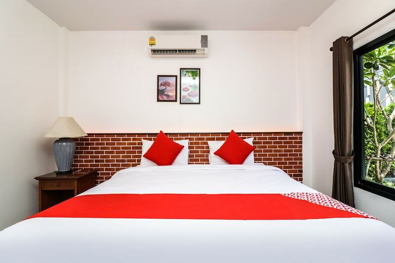 Oyo 119 Baan Noppadol Hua Hin Loft Hotel