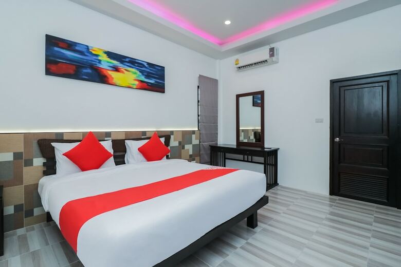 Oyo 119 Baan Noppadol Hua Hin Loft Hotel