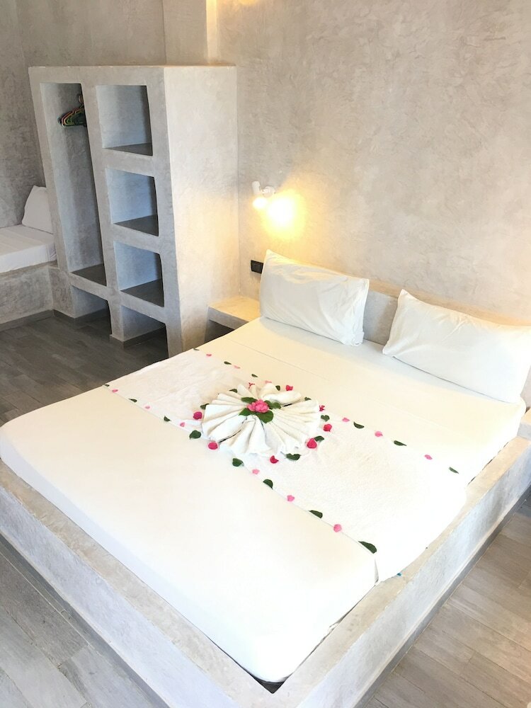 Posada White Dream Lodge & Restaurant