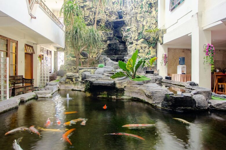 Oyo 1683 Hotel Musafira Syariah