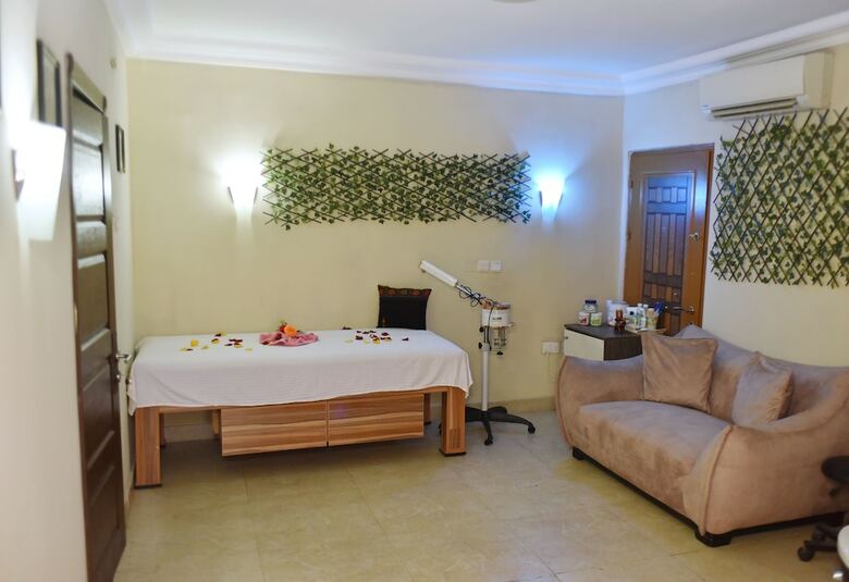 Serendib Hotel And Suites
