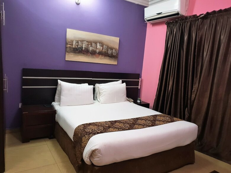Serendib Hotel And Suites