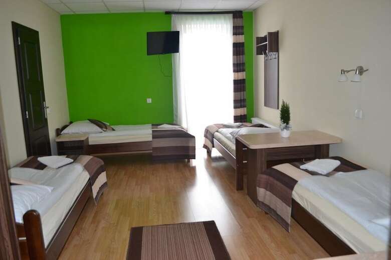 Hotel Dw Poronianka
