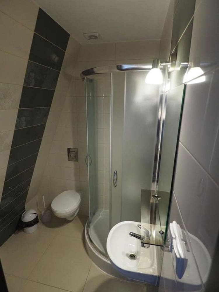 Hotel Dw Poronianka