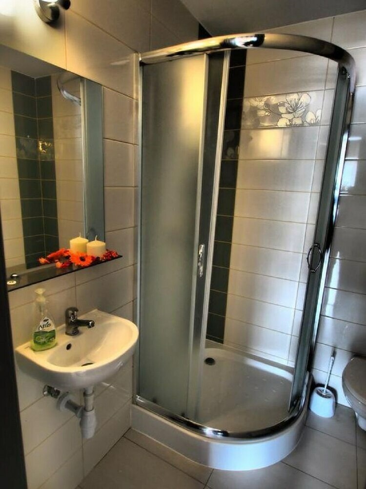 Hotel Dw Poronianka