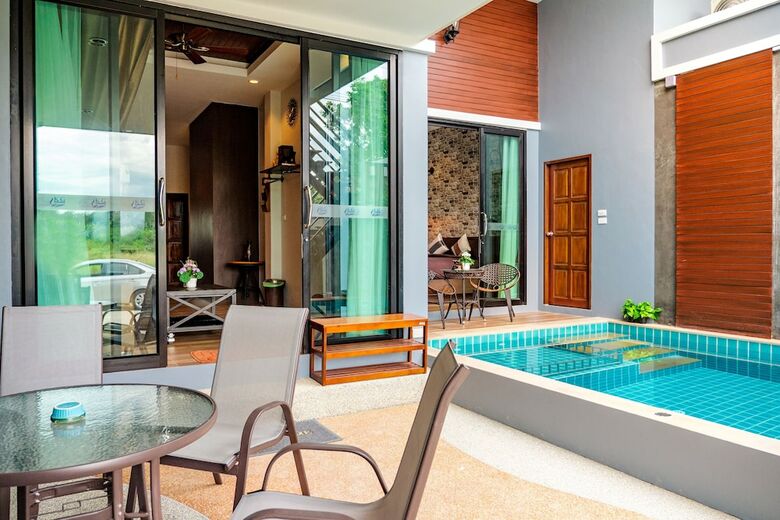 Kg Private Pool Villas Soi Nine