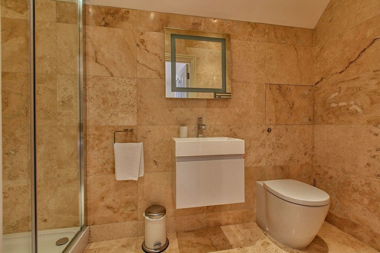 Apartamentos Victoria Parade