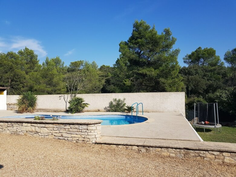 Hotel En Pleine Nature � N�mes Avec Piscine