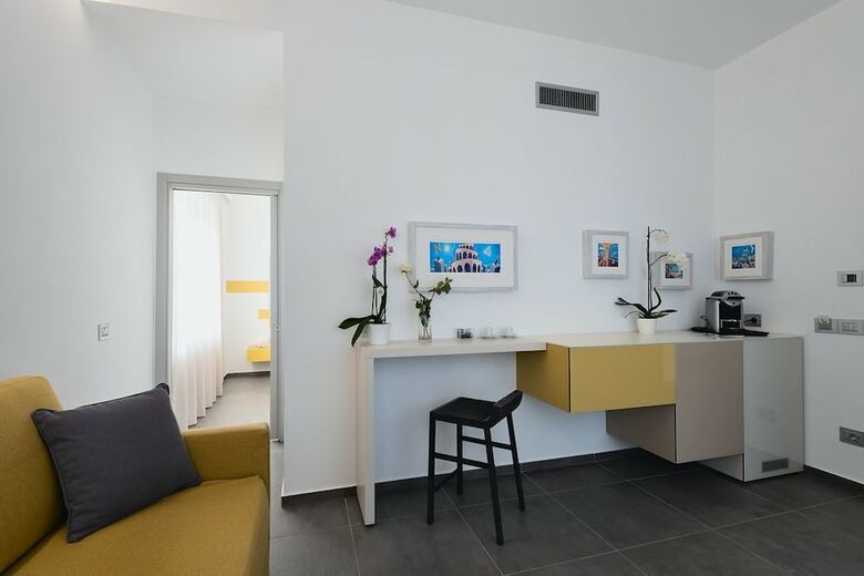 Nautilus B&B Suite Design