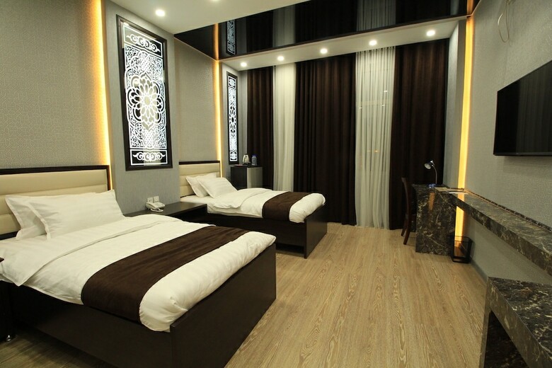 Safir Hotel