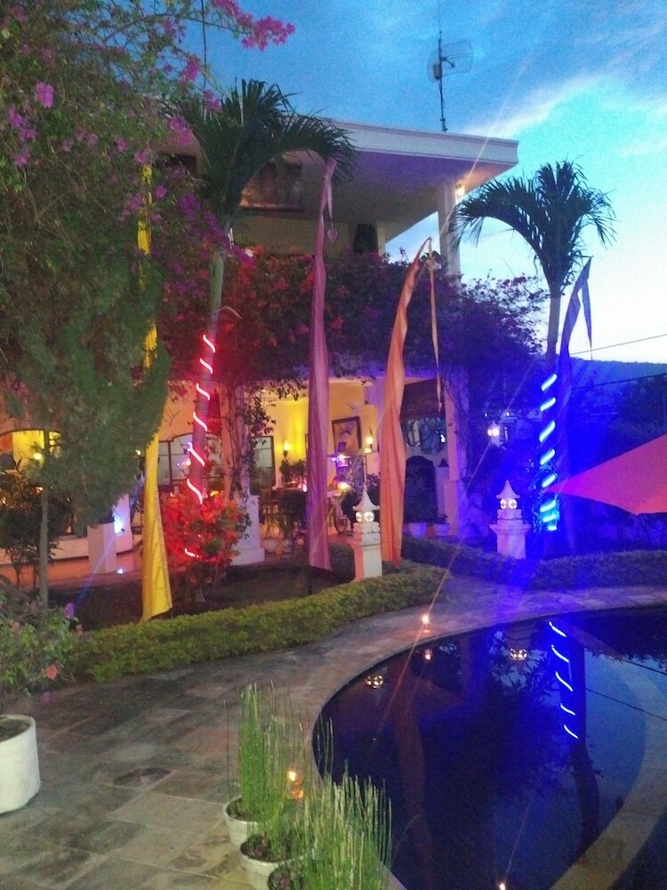 Bali Paradise Hotel Boutique Resort