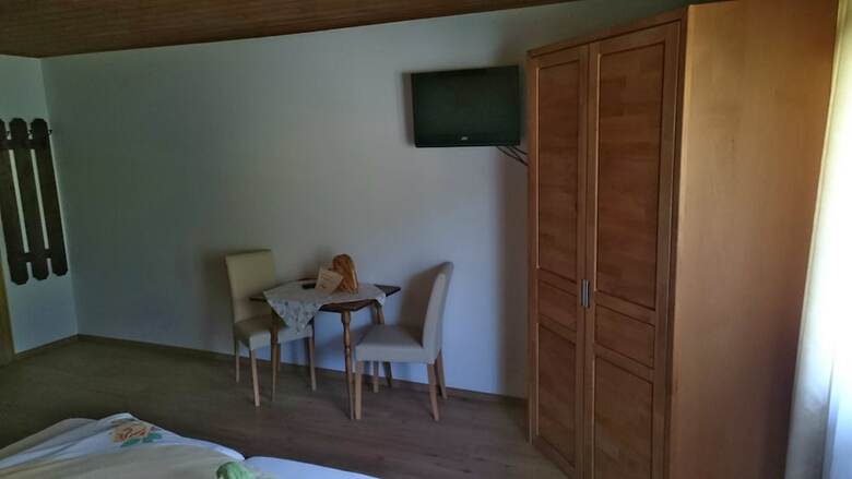 Denggenhof - Bed And Breakfast