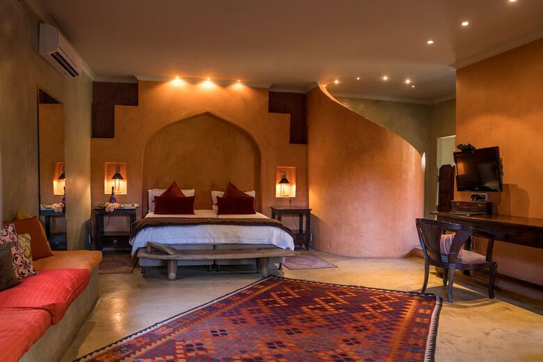Singa Lodge - Lion Roars Hotels & Lodge