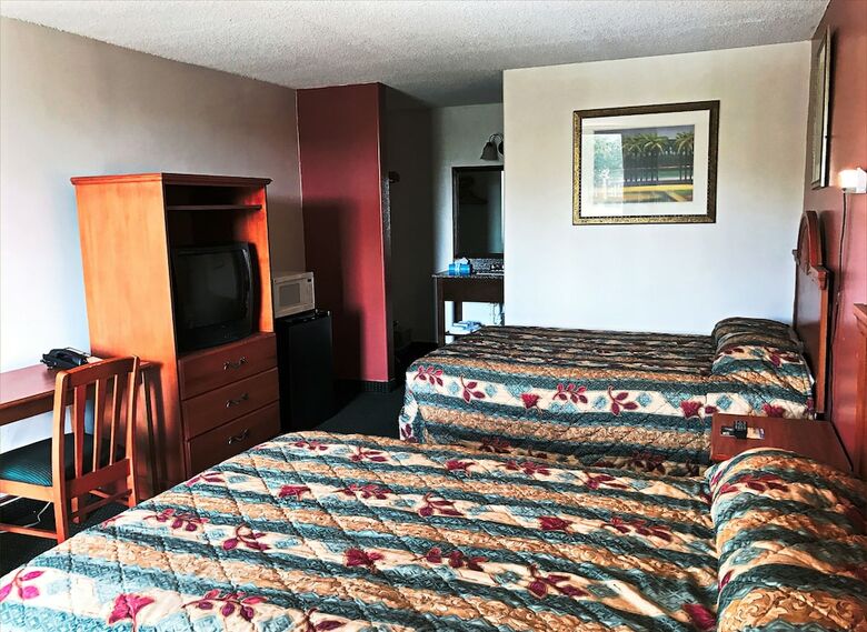 Motel Stay Inn And Suites