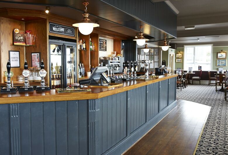 Posada Commodore Hotel Bournemouth By Greene King Inns