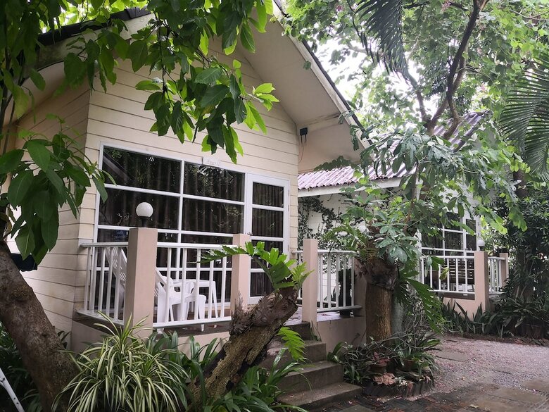 Hotel Reera Resort