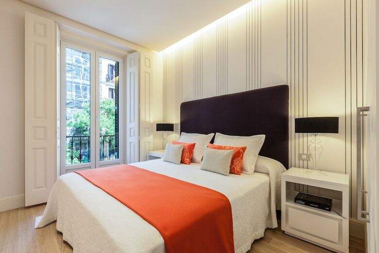 Home Club Bailen Apartments