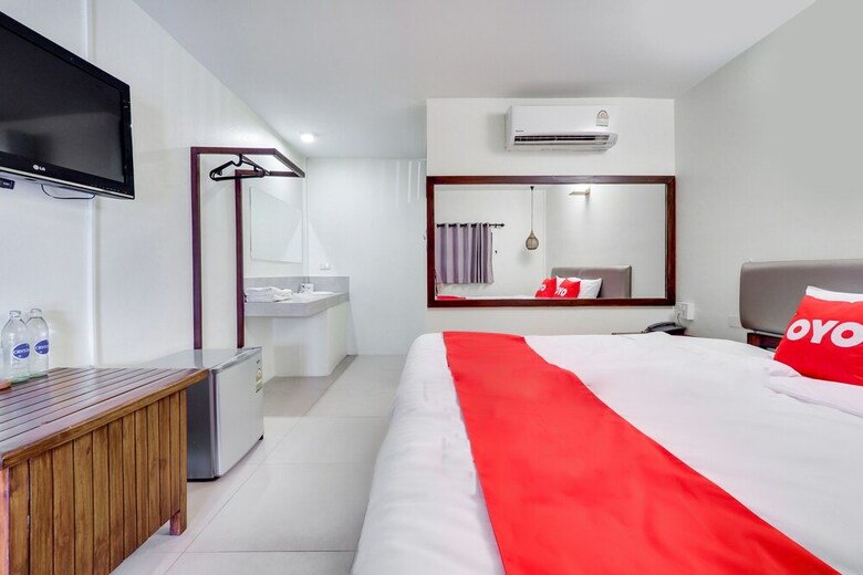 Hotel Oyo 787 Ngeeb Bed & Breakfast