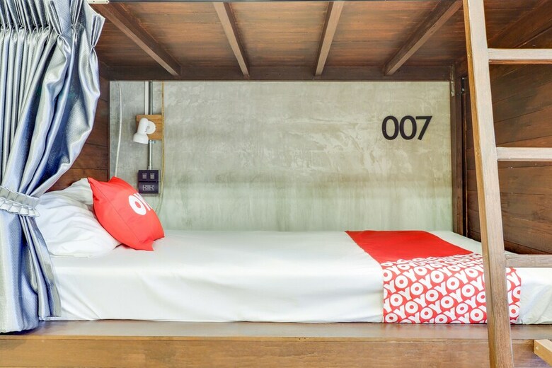 Hotel Oyo 787 Ngeeb Bed & Breakfast
