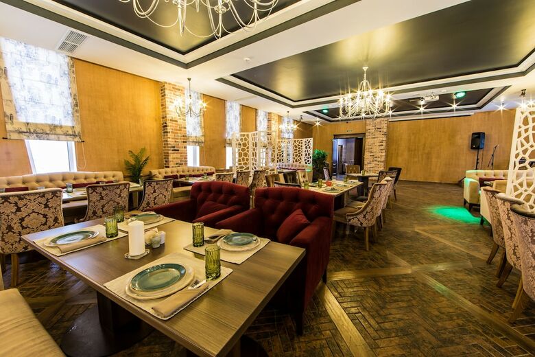 Cherry Hotel