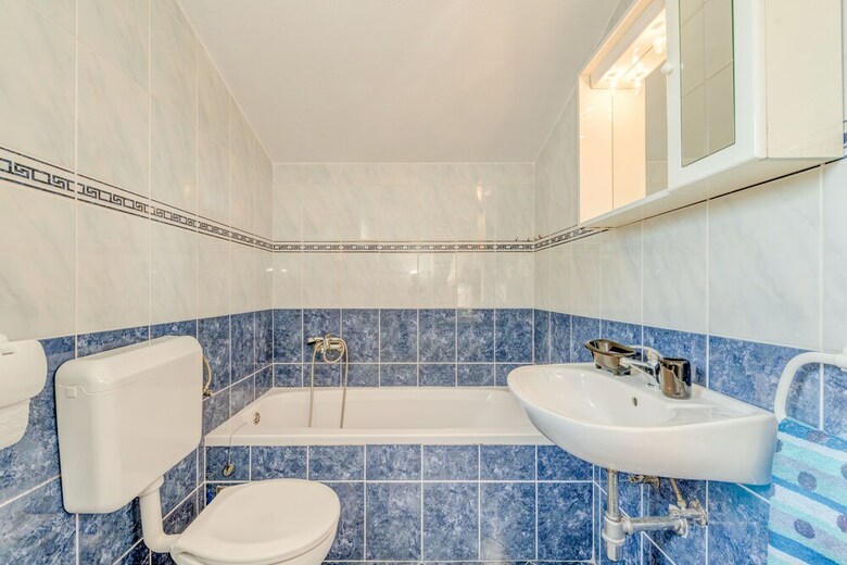 Apartments Maestral